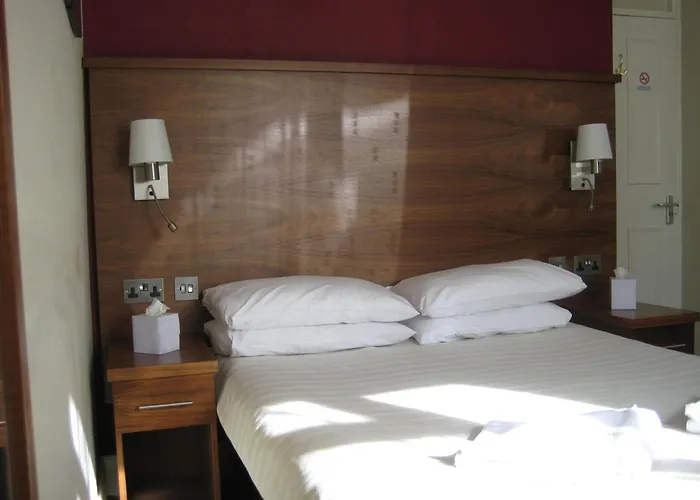 Wheatlands Lodge Hotel